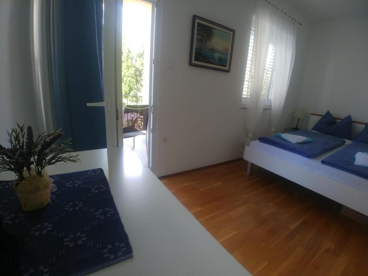 דירות מדולין Lana Apartman מראה חיצוני תמונה