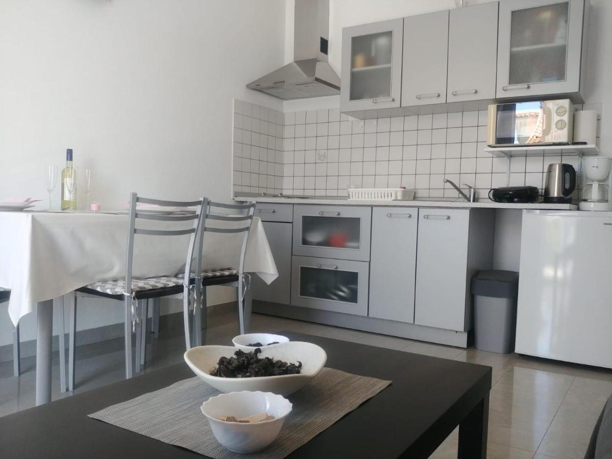 דירות מדולין Lana Apartman מראה חיצוני תמונה